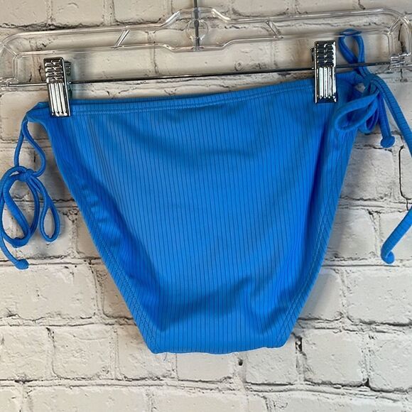 Xhilaration Women’s Blue Bikini Bottom,‎ Size Medium, New with tags, Side tie - Picture 4 of 5